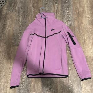 Nike Tech lavender size small brand new